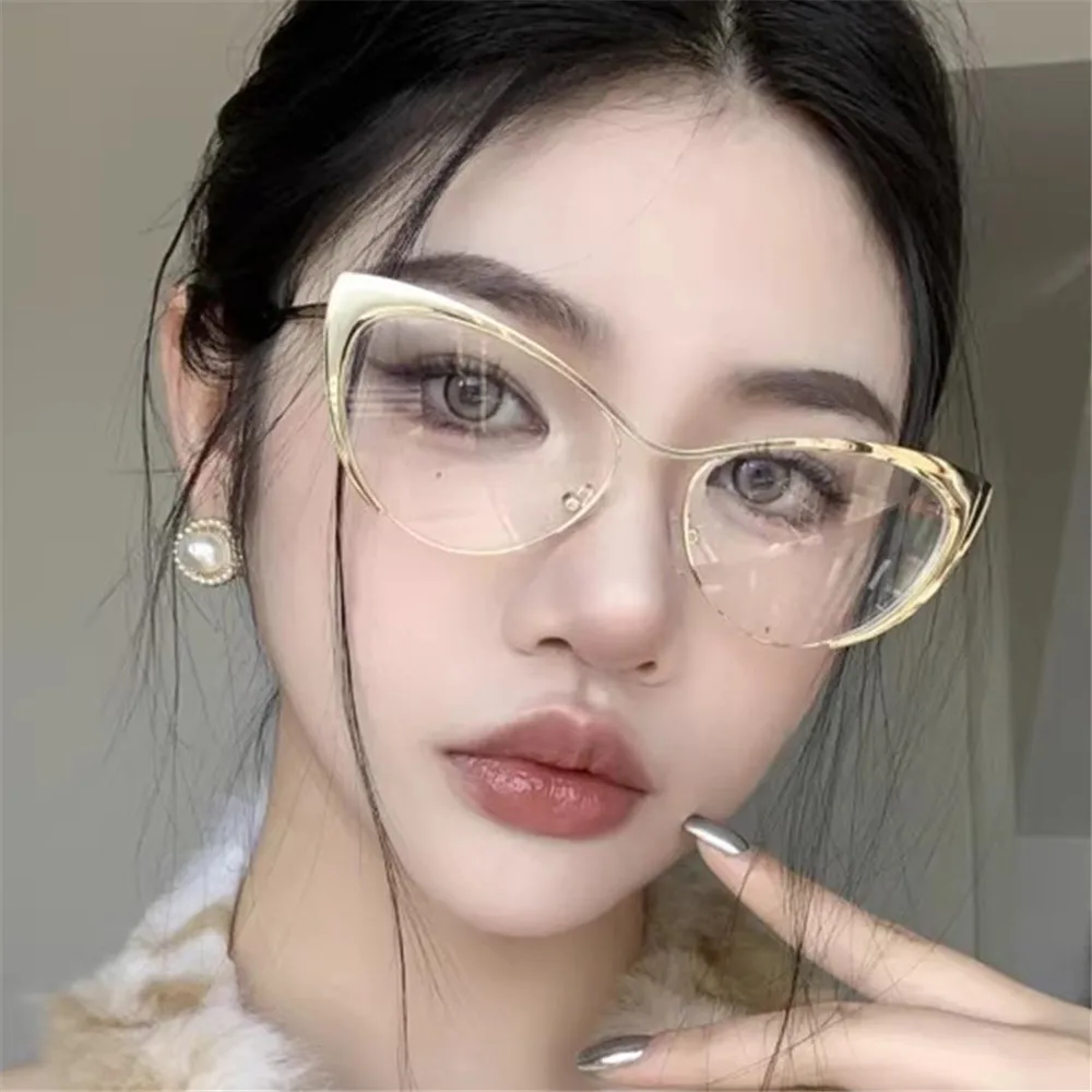 Oversized Frame Metal Anti-blue Light Glasses Women Men Fashion Cat Eye Sunglasses UV400 Protection Flat Mirror Optical Glasses
Oversized Frame Metal Anti-blue Light Glasses Women Men Fashion Cat Eye Sunglasses UV400 Protection Flat Mirror Optical Glasses