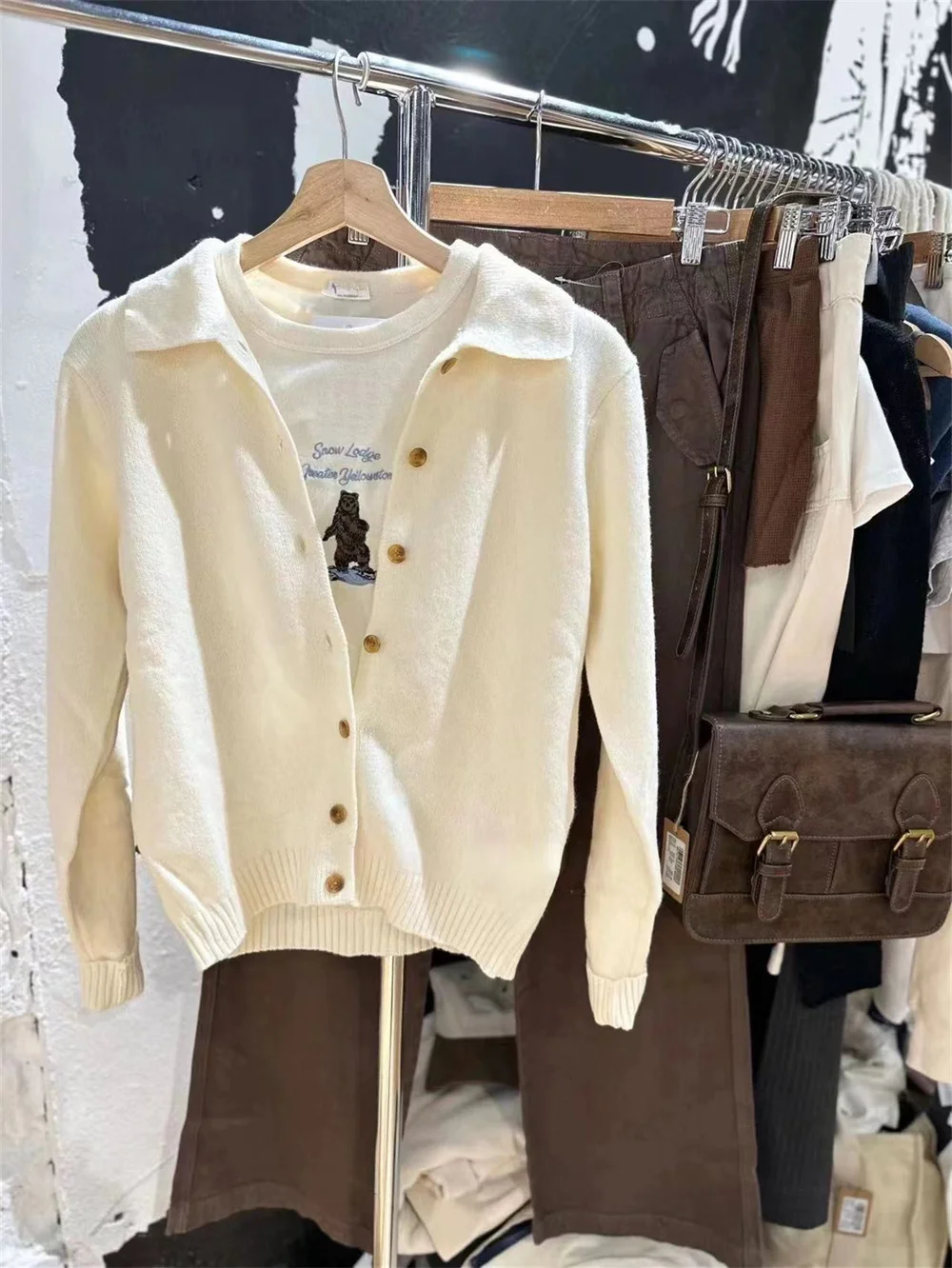 PUWD Women Sweater 2023 Winter Fashion Ladies Casual Lapel Cardigan Single-breasted Long Sleeves Sweater For Women's Outwears
PUWD Women Sweater 2023 Winter Fashion Ladies Casual Lapel Cardigan Single-breasted Long Sleeves Sweater For Women's Outwears
