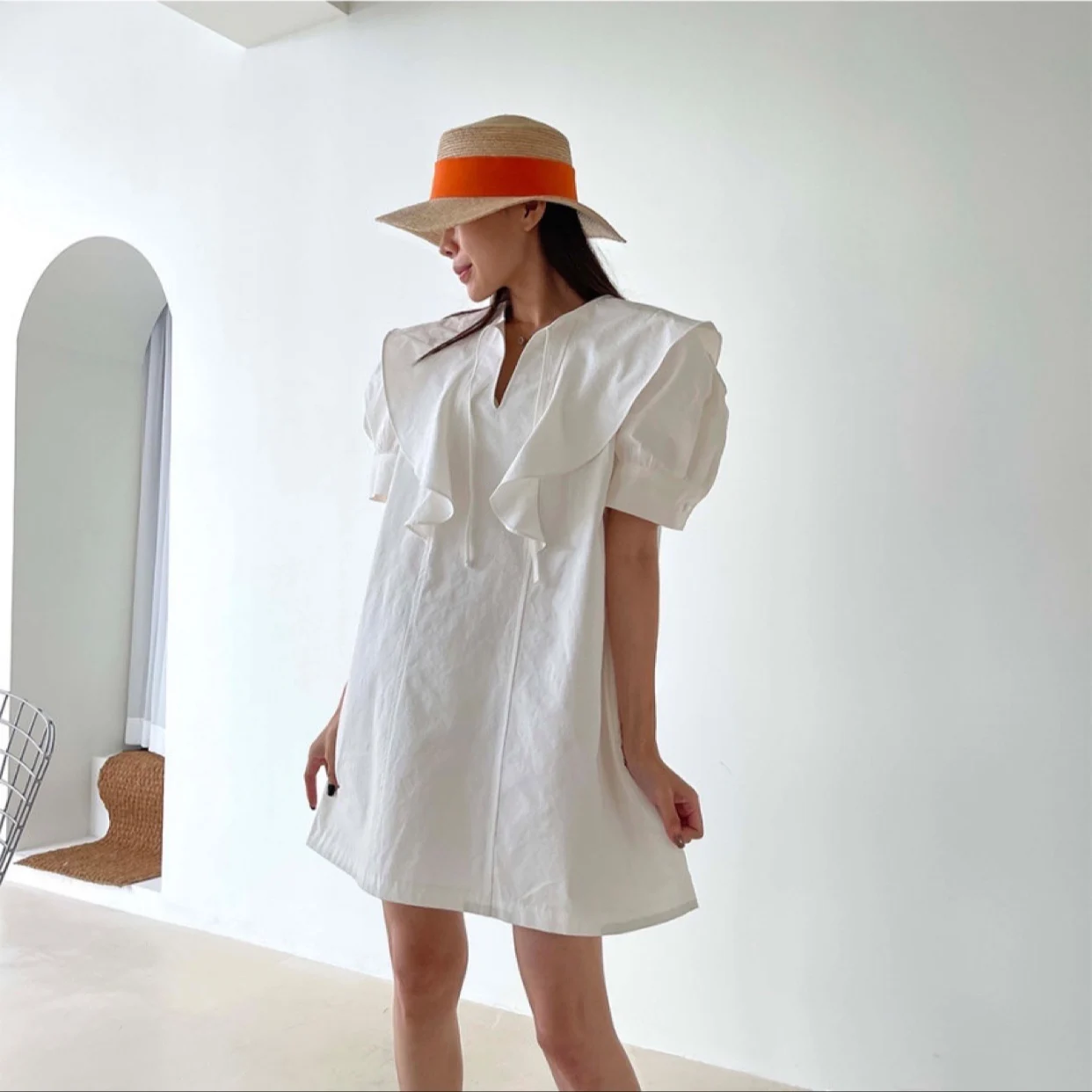 SuperAen Korean New Design Short Sleeved Dress Puff Sleeve White Green Summer Dress
SuperAen Korean New Design Short Sleeved Dress Puff Sleeve White Green Summer Dress