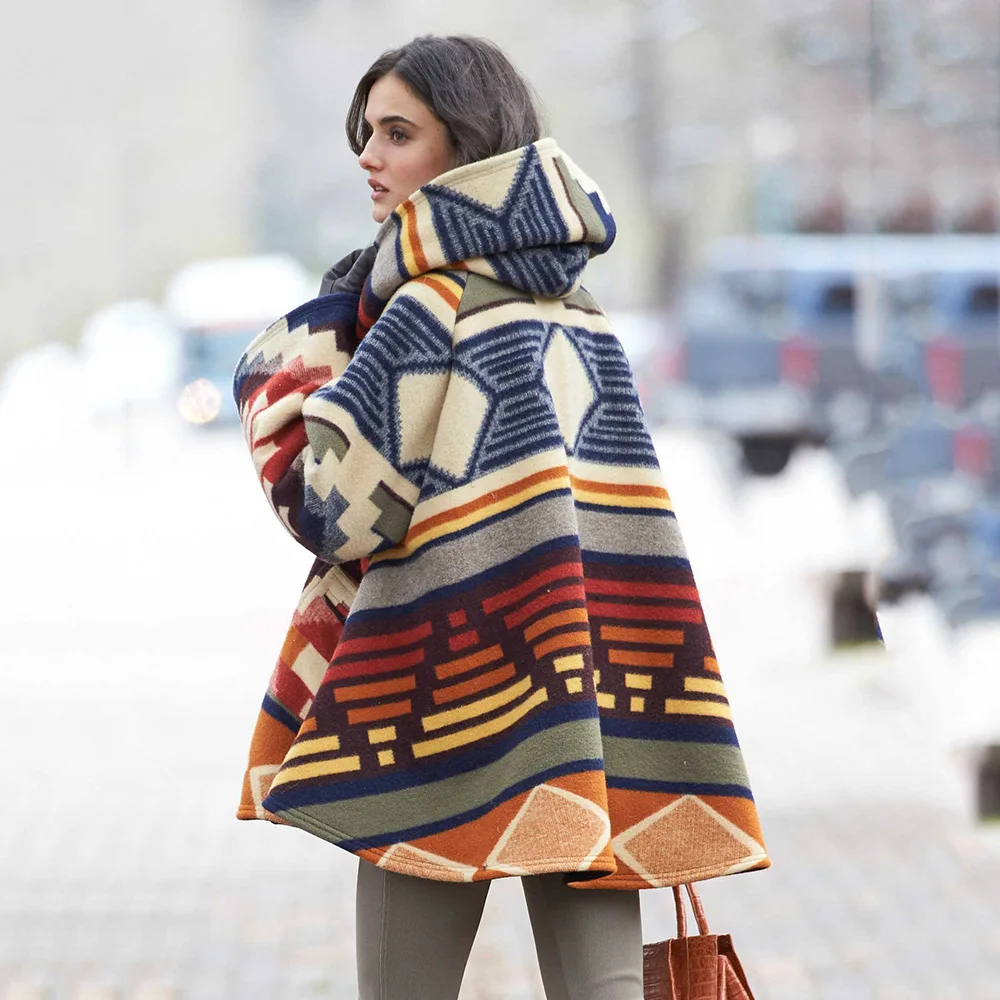 2022 New European and American Autumn and Winter Women's Long-Sleeved Hooded Jacket Printed Dragon and Phoenix Woolen Coat
2022 New European and American Autumn and Winter Women's Long-Sleeved Hooded Jacket Printed Dragon and Phoenix Woolen Coat
