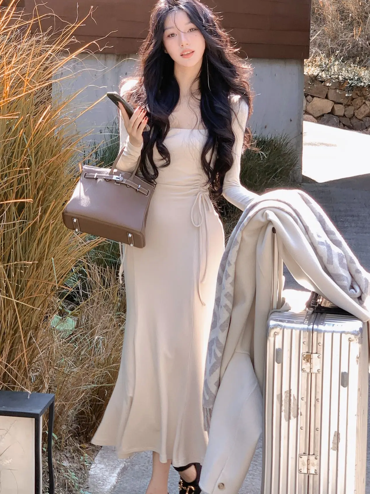 Autumn New Women Midi Drawstring Dress Winter Casual Slim Fashion Elegant Party Boydcon Female Clothing
Autumn New Women Midi Drawstring Dress Winter Casual Slim Fashion Elegant Party Boydcon Female Clothing