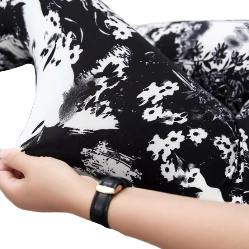 Polyester Gym Fitness High Wast Elasticity Push Up Leggins Sexy Leggings Causal Women Trousers Floral Printed Pencil Pants
Polyester Gym Fitness High Wast Elasticity Push Up Leggins Sexy Leggings Causal Women Trousers Floral Printed Pencil Pants