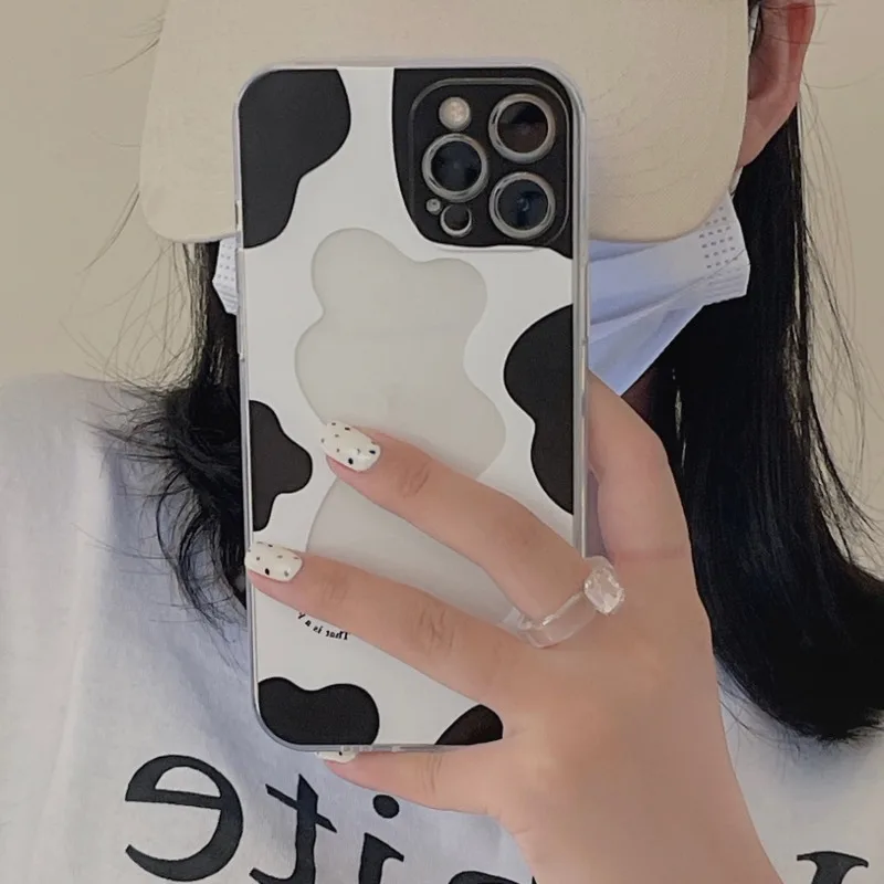 Black White Cow Pattern Soft Case For iPhone 12 Mini 11 Pro Max X Camera Protection Cover for iphone XS XR 7 8 Plus SE 2020 
Black White Cow Pattern Soft Case For iPhone 12 Mini 11 Pro Max X Camera Protection Cover for iphone XS XR 7 8 Plus SE 2020