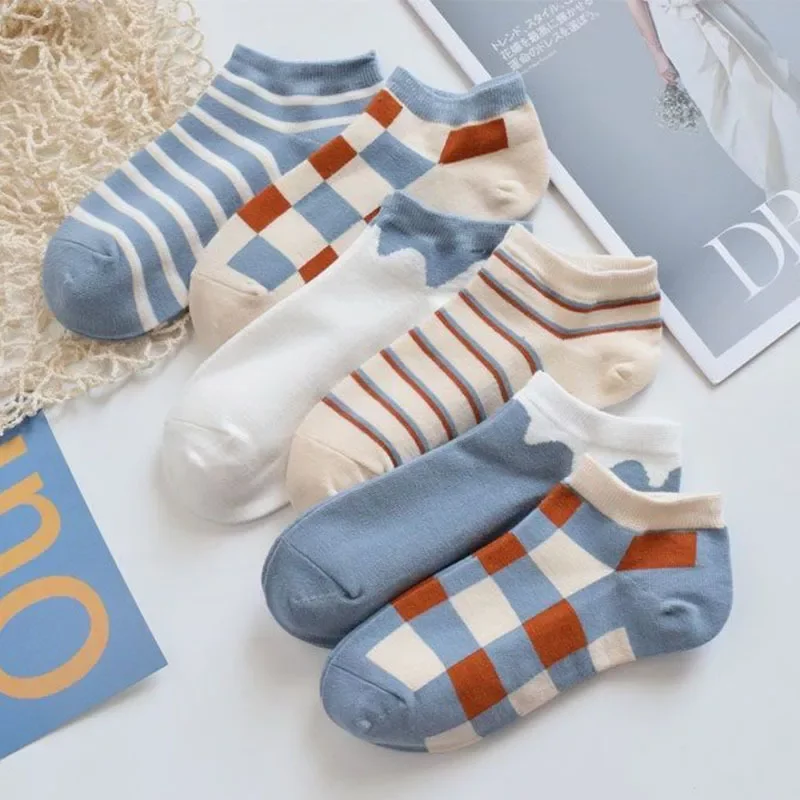 College Style Striped Women Socks Solid Black White Long Sock for Women Japanese Kawaii Cute Harajuku Vintage Streetwear Leg Sox
College Style Striped Women Socks Solid Black White Long Sock for Women Japanese Kawaii Cute Harajuku Vintage Streetwear Leg Sox