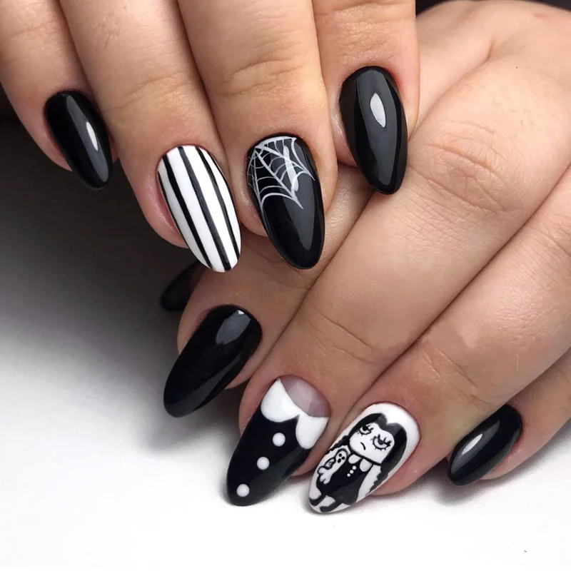 

24pcs Black Halloween Ghost Press on Fake Nail Set Pumpkin French Tip Full Cover Coffin Acrylic Long False Nails Art Tips