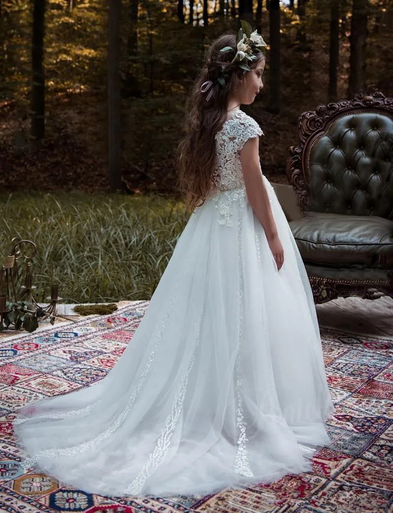 Elegant White Flower Girl Dresses Hand Made Cute First Communion Dresses for girl with flowers Beaded Wedding Girls Pageant Gown
Elegant White Flower Girl Dresses Hand Made Cute First Communion Dresses for girl with flowers Beaded Wedding Girls Pageant Gown