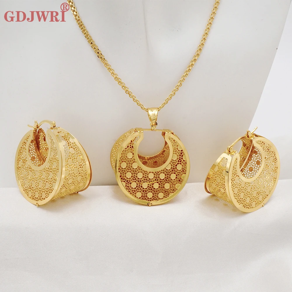 Fine Ethiopia Dubai Gold Color Jewelry Sets For Women African Party Wedding Gifts Hollow Out Pendant Necklace & Earrings Sets
Fine Ethiopia Dubai Gold Color Jewelry Sets For Women African Party Wedding Gifts Hollow Out Pendant Necklace & Earrings Sets