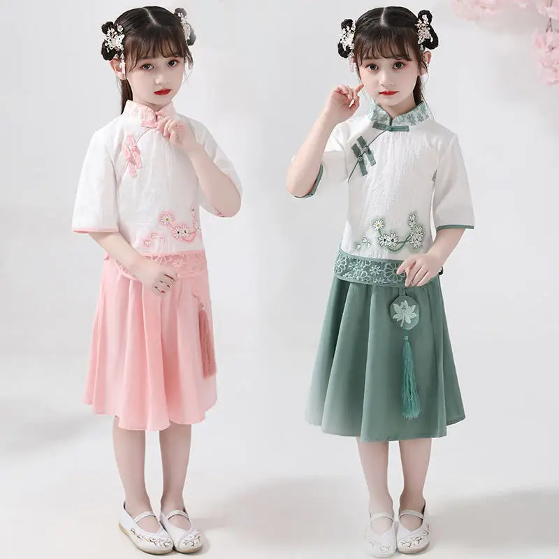 Girl Antique Cheongsam Dress Chinese Style Super Fairy Ancient Hanfu Baby Tang Suit Children Qipao Little Girls Graduation Dress
Girl Antique Cheongsam Dress Chinese Style Super Fairy Ancient Hanfu Baby Tang Suit Children Qipao Little Girls Graduation Dress