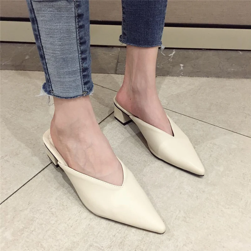 Summer Fashion Women Pointed Toe Slipper Nude White Square Low Heels Outsides Ladies Slides Luxury Brand Size 39 Women Sandals
Summer Fashion Women Pointed Toe Slipper Nude White Square Low Heels Outsides Ladies Slides Luxury Brand Size 39 Women Sandals