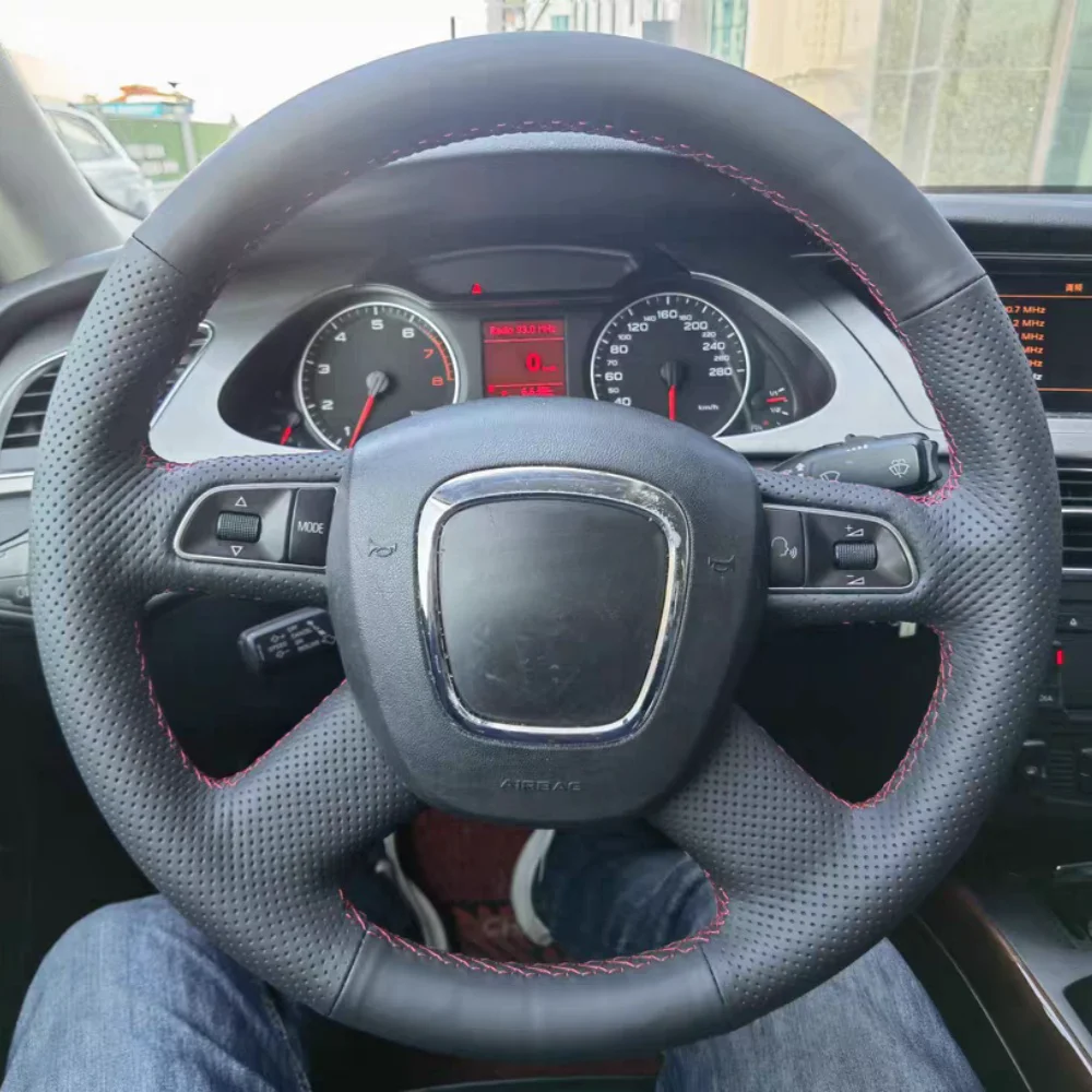 Противоскользящий чехол на руль автомобиля из искусственной кожи для Audi A3 (8P) Sportback A4 (B8) Avant A5 (8T) A8 (D3) A6 (C6)
Противоскользящий чехол на руль автомобиля из искусственной кожи для Audi A3 (8P) Sportback A4 (B8) Avant A5 (8T) A8 (D3) A6 (C6)