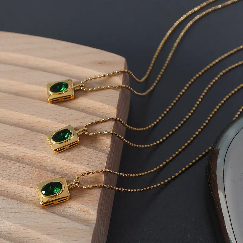 RACHELZ Vintage Square Crystal Pendant Necklace Light Luxury Green Zircon Choker For Women Non Tarnish Jewelry Party Gift
RACHELZ Vintage Square Crystal Pendant Necklace Light Luxury Green Zircon Choker For Women Non Tarnish Jewelry Party Gift