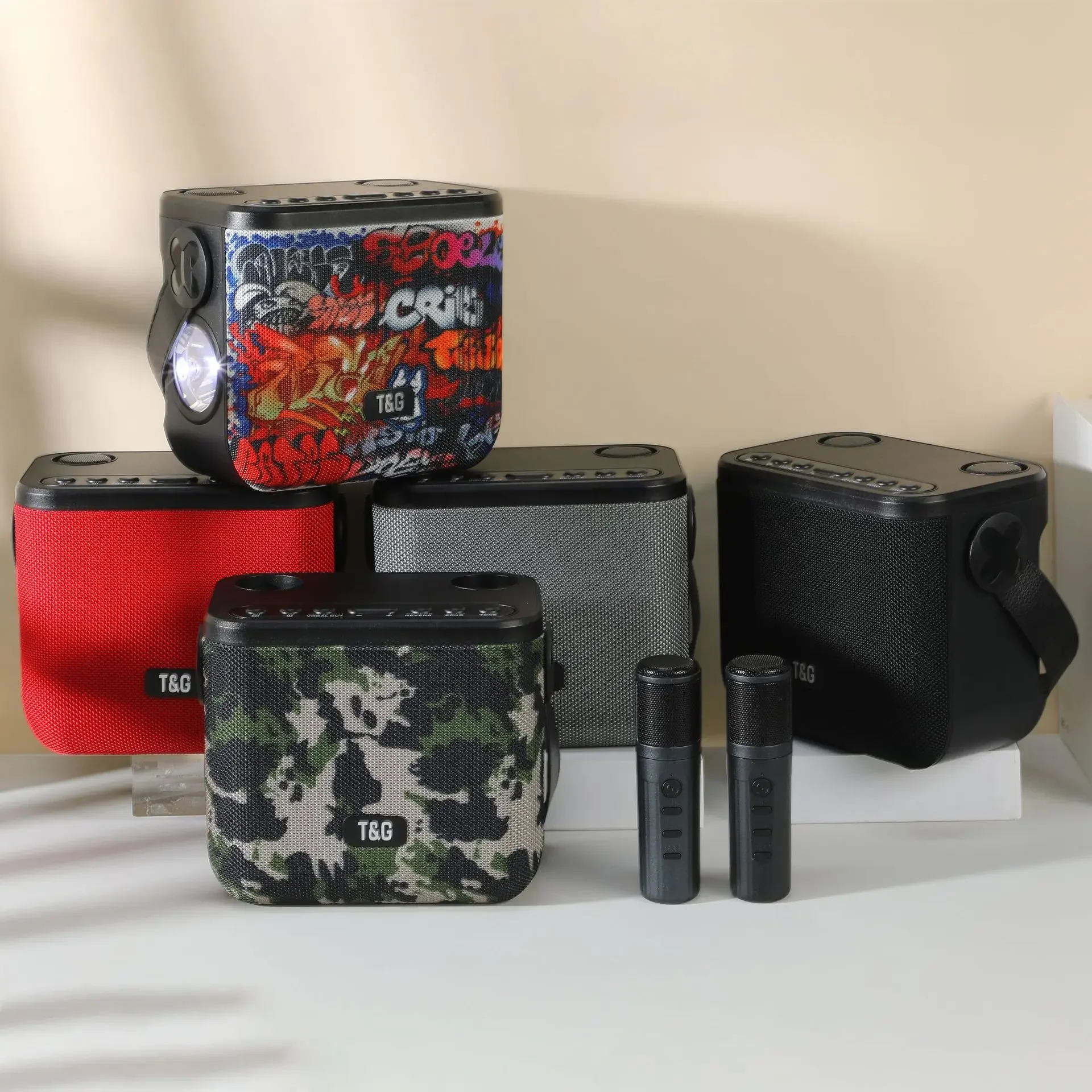 Bluetooth-Колонка TG-545DK наружная беспроводная, для дома, KTV, двойной микрофон, портативный сабвуфер с фонариком, караоке, стереоколонка
Bluetooth-Колонка TG-545DK наружная беспроводная, для дома, KTV, двойной микрофон, портативный сабвуфер с фонариком, караоке, стереоколонка