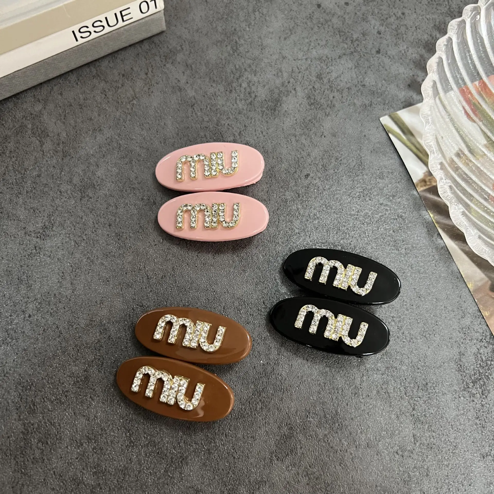 Женские заколки для волос в Корейском стиле с бриллиантами
Женские заколки для волос в Корейском стиле с бриллиантами