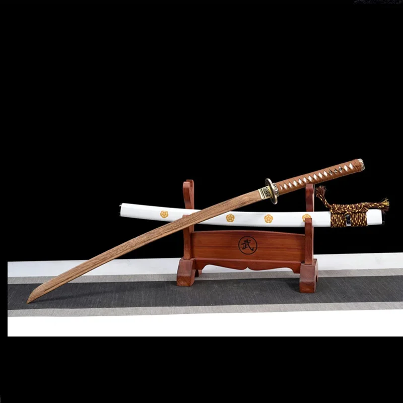 Новый японский Iaido Uchigatana, меч катаны, деревянный нож с покрытием, для боевых искусств, для тренировок, для выступлений
Новый японский Iaido Uchigatana, меч катаны, деревянный нож с покрытием, для боевых искусств, для тренировок, для выступлений