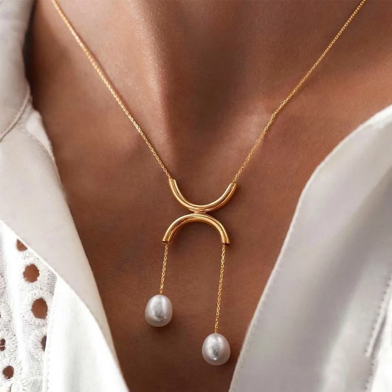 Korean Fashion Design Pearl Tassel Metal Semicircle Pendant Necklace For Women Simple Personality Cool Atmosphere Jewelry Gifts
Korean Fashion Design Pearl Tassel Metal Semicircle Pendant Necklace For Women Simple Personality Cool Atmosphere Jewelry Gifts
