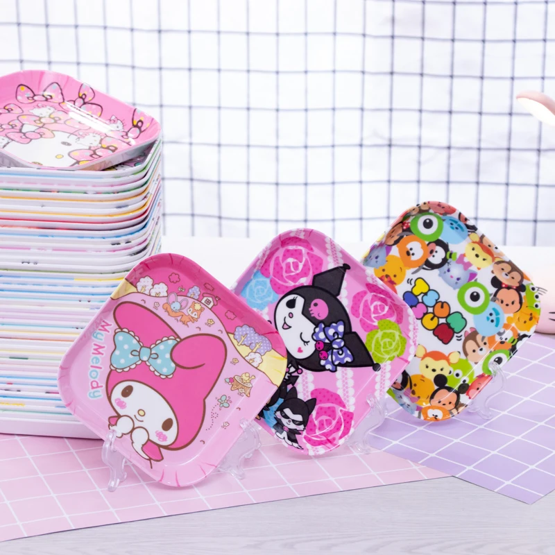 Sanrio Hellokittys меламиновая смола милая мультяшная посуда My Melody Kawaii Pom Purin закуска креативная фруктовая закуска столовая тарелка
Sanrio Hellokittys меламиновая смола милая мультяшная посуда My Melody Kawaii Pom Purin закуска креативная фруктовая закуска столовая тарелка