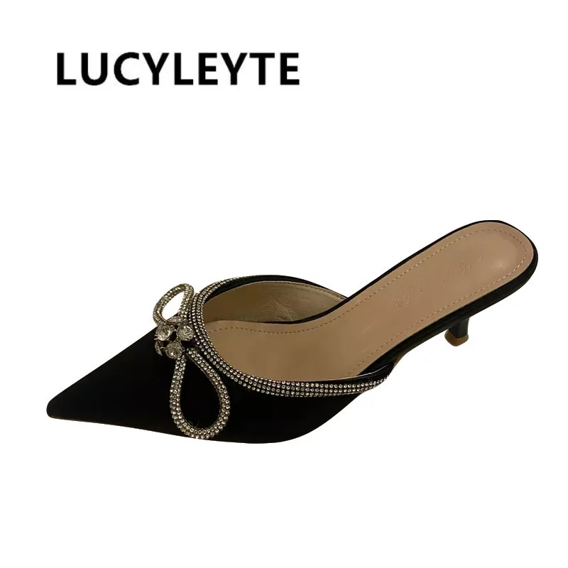 Spring/Summer 2022 Solid Color Satin Large Bow Rhinestone Stiletto Heel Mid Heel Toe Half Slippers Pointed Toe Ladies Sandals
Spring/Summer 2022 Solid Color Satin Large Bow Rhinestone Stiletto Heel Mid Heel Toe Half Slippers Pointed Toe Ladies Sandals