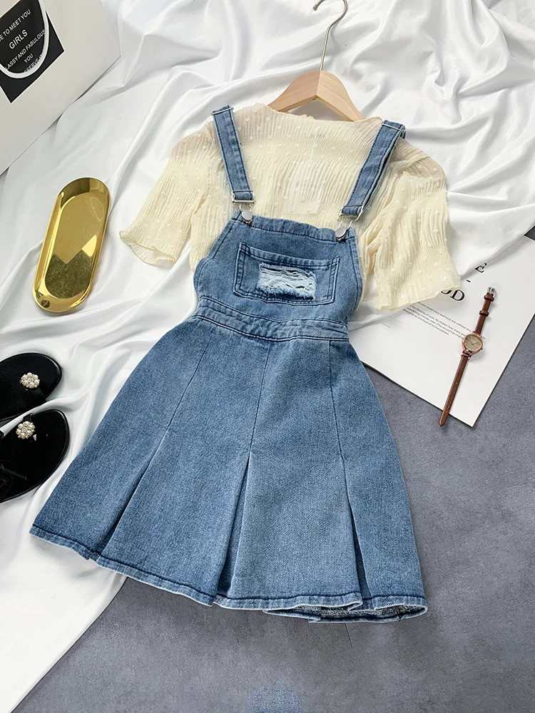 Denim Strap Dress Women's Summer High Waist A-line Suspender Short Dresses 2023 New Korean Ladies Slim Pleated Vestidos
Denim Strap Dress Women's Summer High Waist A-line Suspender Short Dresses 2023 New Korean Ladies Slim Pleated Vestidos