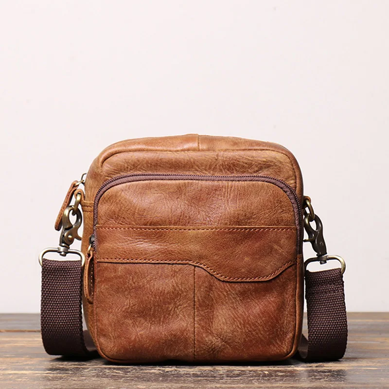 AETOO New men's retro leather shoulder bag women's nubuck leather messenger bag large capacity wear belt waist bag
AETOO New men's retro leather shoulder bag women's nubuck leather messenger bag large capacity wear belt waist bag