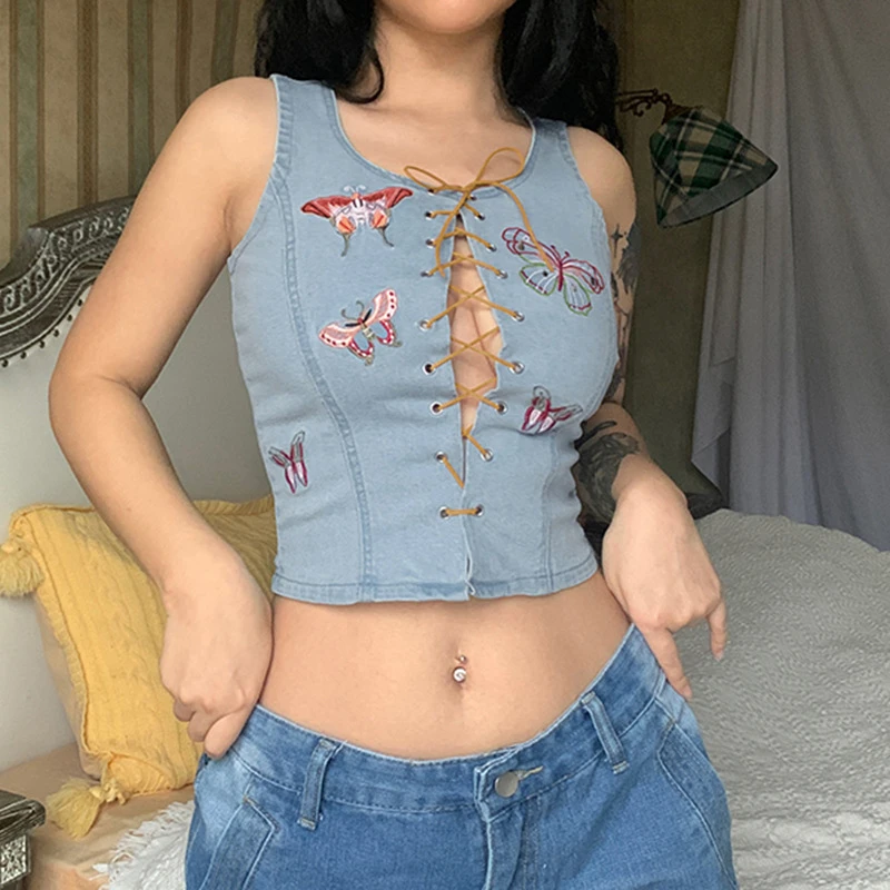 Summer Fashion Slim Sexy Gothic Embroidery Butterfly Bandage Sleeveless Denim Girl Cropped Top Women Skinny Short Tank Top Y2k
Summer Fashion Slim Sexy Gothic Embroidery Butterfly Bandage Sleeveless Denim Girl Cropped Top Women Skinny Short Tank Top Y2k