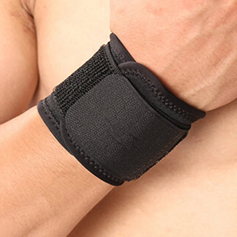Adjustable Soft Wristbands Wrist Support Bracers For Gym Sport Basketball Carpal Protector Breathable Wrap Band Strap Safety
Adjustable Soft Wristbands Wrist Support Bracers For Gym Sport Basketball Carpal Protector Breathable Wrap Band Strap Safety