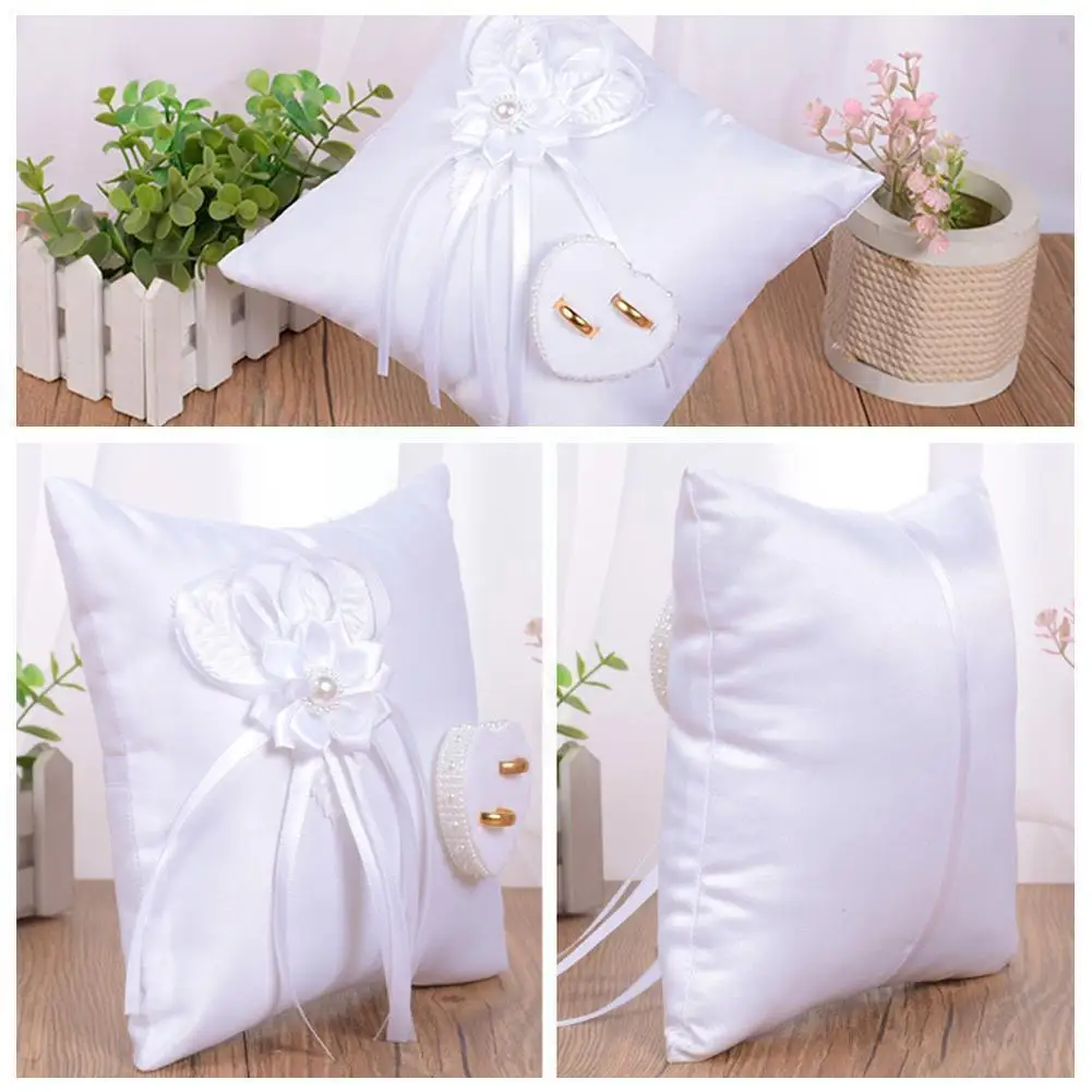 Wedding Ring Pillow Romantic Elegant White Square Flower Supplies Shaped Heart Ring Pillow Wedding M6S3
Wedding Ring Pillow Romantic Elegant White Square Flower Supplies Shaped Heart Ring Pillow Wedding M6S3