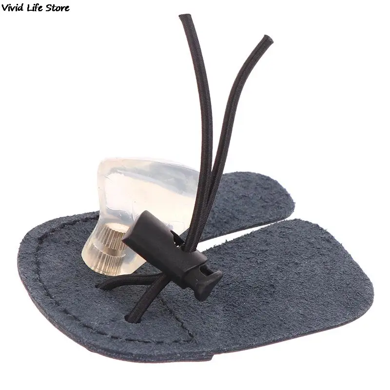 1Pc Cow Leather Archery Finger Guard Protection Pad Glove Tab Bow Shooting Hand Guard Tool Shooting Training Supplies
1Pc Cow Leather Archery Finger Guard Protection Pad Glove Tab Bow Shooting Hand Guard Tool Shooting Training Supplies