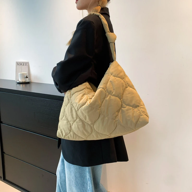 Women Large-capacity Shoulder Crossbody Bags Casual Underarm Bag Down Cotton Tote Bags Fashion Space Cotton Padded Handbags 2023
Women Large-capacity Shoulder Crossbody Bags Casual Underarm Bag Down Cotton Tote Bags Fashion Space Cotton Padded Handbags 2023