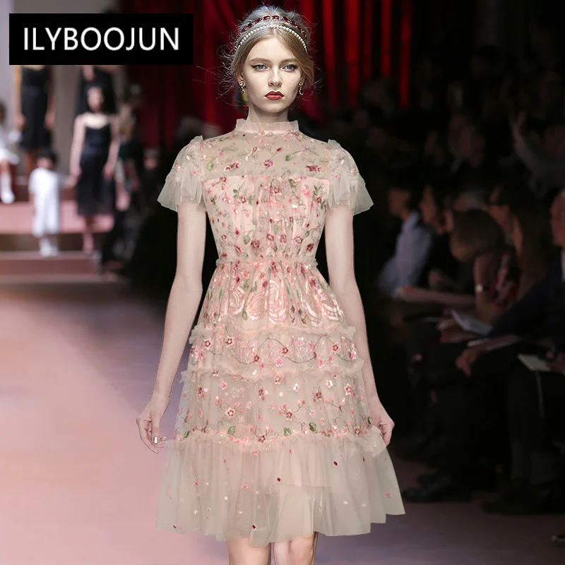 Fashion Runway dress Summer Women's Dress Short sleeve Elegant Flowers Embroidered Mesh Holiday Party Vintage Dresses
Fashion Runway dress Summer Women's Dress Short sleeve Elegant Flowers Embroidered Mesh Holiday Party Vintage Dresses