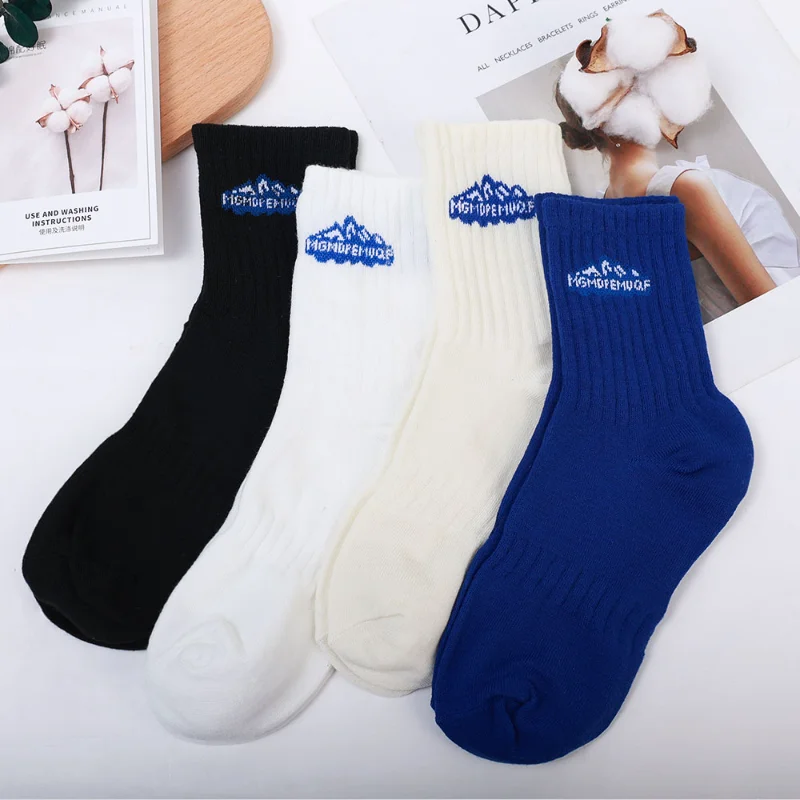 Korea Style Letter Embroidery Cotton Socks for Men Women Autumn Winter Long Sock Street Style Harajuku Hip Hop Sock Skateboard
Korea Style Letter Embroidery Cotton Socks for Men Women Autumn Winter Long Sock Street Style Harajuku Hip Hop Sock Skateboard