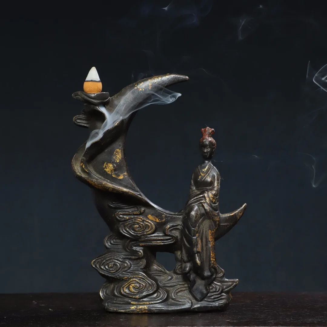 8"Tibet Temple Collection Old Bronze Cinnabar Gilding Goddess Chang'e fly to the moon Backflow fragrance incensory Worship Hall 
8"Tibet Temple Collection Old Bronze Cinnabar Gilding Goddess Chang'e fly to the moon Backflow fragrance incensory Worship Hall
