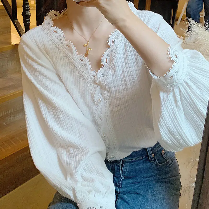 Lace Ruffle Patchwork Women Loose Blouse Korean Casual All Match Shirt 2022 Elegant V-neck Blusa Mujer Camisas Mujer
Lace Ruffle Patchwork Women Loose Blouse Korean Casual All Match Shirt 2022 Elegant V-neck Blusa Mujer Camisas Mujer