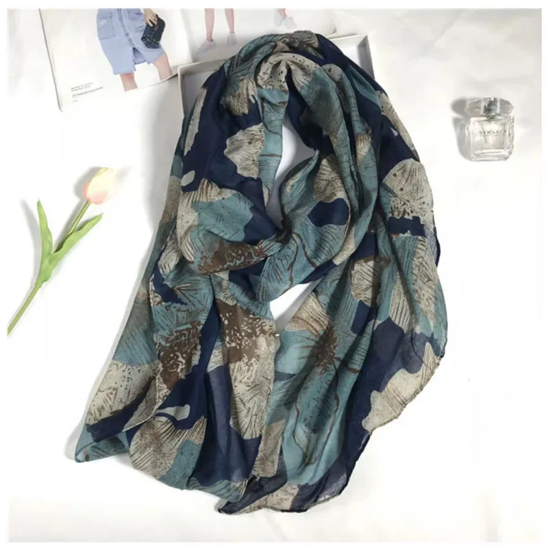 New Fashion Ombre Big Floral Viscose Shawl Scarf Lady High Quality Print Soft Wrap Pashmina Stole Bufandas Muslim Hijab 180*80Cm
New Fashion Ombre Big Floral Viscose Shawl Scarf Lady High Quality Print Soft Wrap Pashmina Stole Bufandas Muslim Hijab 180*80Cm