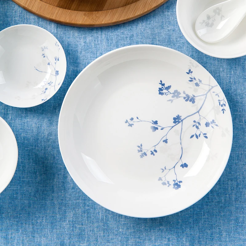 Nordic net red plate vegetable plate household ceramic plate set bone china simple personality creative deep fruit plate
Nordic net red plate vegetable plate household ceramic plate set bone china simple personality creative deep fruit plate