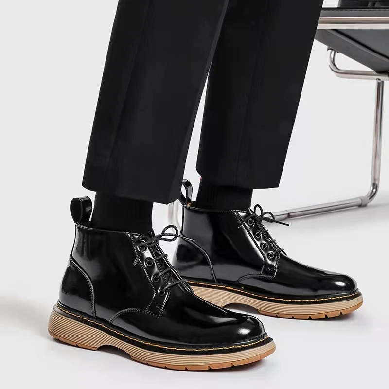 New Classic Men's Short Boots Spring And Autumn Lace Up Men's Boots Round Head Shiny Leather Boots Fashion Casual Short Boots
New Classic Men's Short Boots Spring And Autumn Lace Up Men's Boots Round Head Shiny Leather Boots Fashion Casual Short Boots