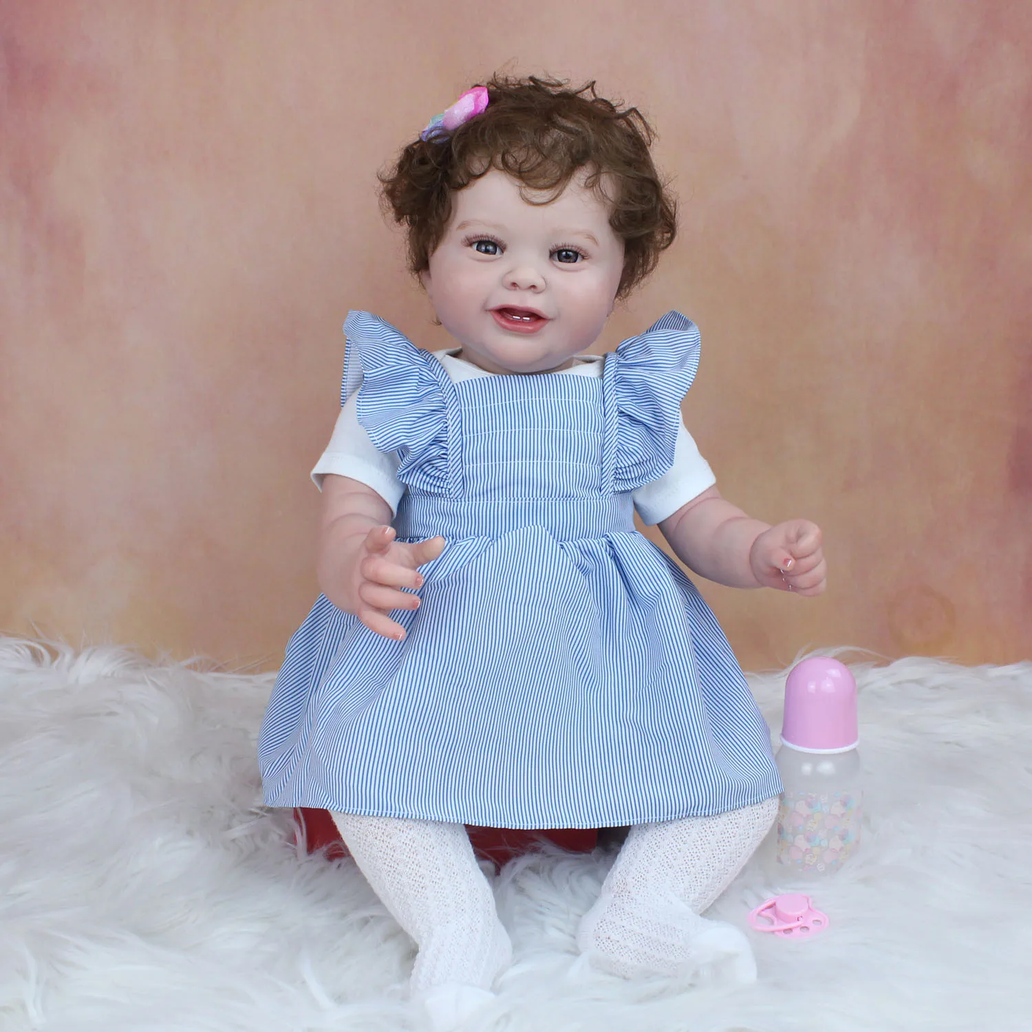 Reborn Baby Doll 60 CM 3D Skin Soft Silicone for Girl Realistic Smiling Princess Toddler Art Toy with Vascular Vein Cute Bebe
Reborn Baby Doll 60 CM 3D Skin Soft Silicone for Girl Realistic Smiling Princess Toddler Art Toy with Vascular Vein Cute Bebe