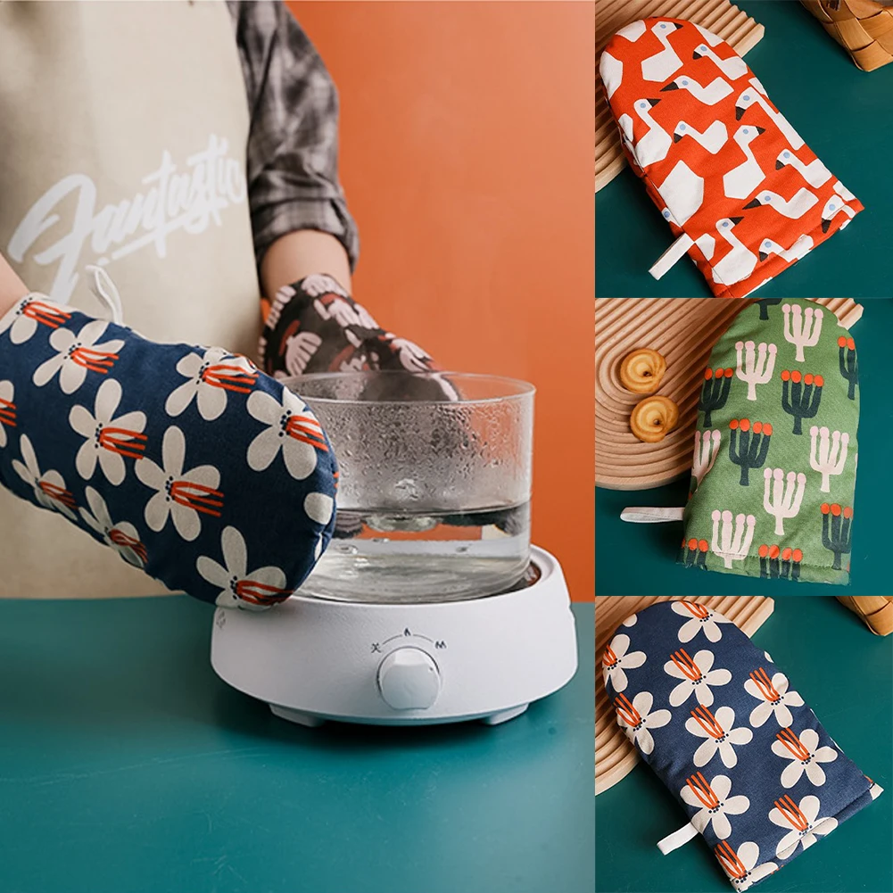 Nordic Literature and Art Simple Ins Wind Kitchen Small Fresh Microwave Oven Heat Insulation Gloves Can Hang Anti-scald Gloves 
Nordic Literature and Art Simple Ins Wind Kitchen Small Fresh Microwave Oven Heat Insulation Gloves Can Hang Anti-scald Gloves