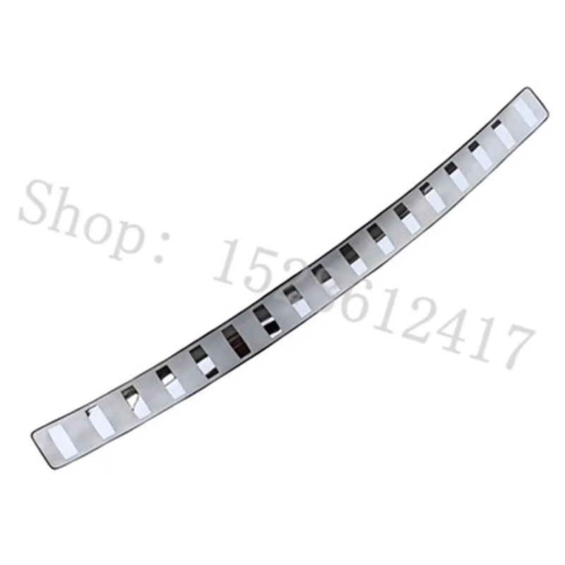 Car accessories Styling Stainless Rear Bumper Protector Sill Trunk Tread Plate Trim for Mercedes Benz GLC300L/260L 2016-2022
Car accessories Styling Stainless Rear Bumper Protector Sill Trunk Tread Plate Trim for Mercedes Benz GLC300L/260L 2016-2022