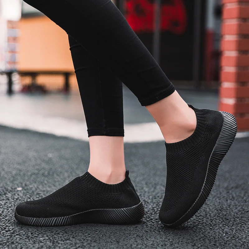 2022 Women Fabric Socks Shoes Woman Fashion Casual Soft Shoes Slip On Tenis Feminino Sneakers Woman Plus Size Zapatos De Mujer
2022 Women Fabric Socks Shoes Woman Fashion Casual Soft Shoes Slip On Tenis Feminino Sneakers Woman Plus Size Zapatos De Mujer