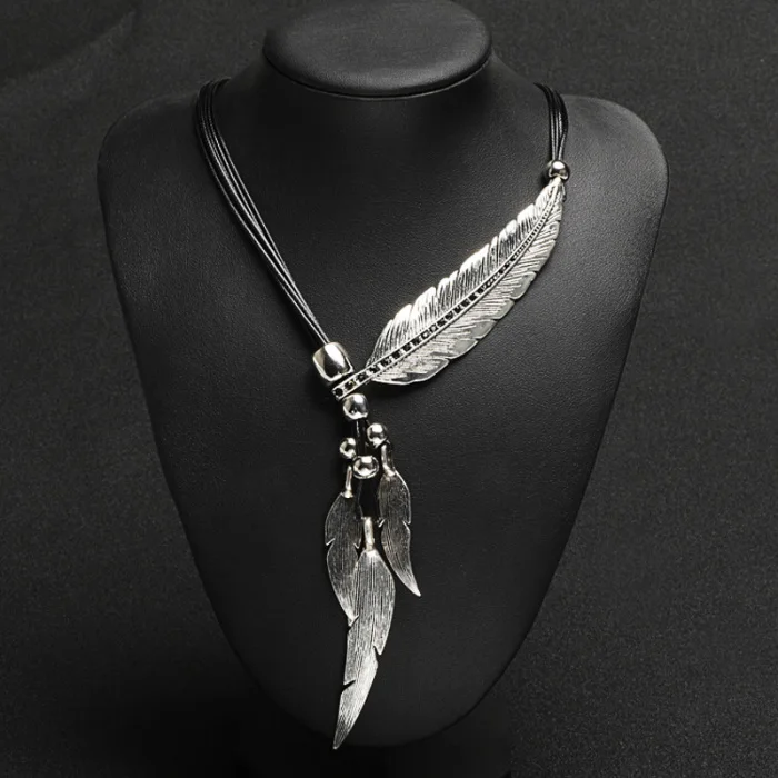 MAY 2023New Bohemian Style Rope Chain Leaf Feather Pattern Pendant For Women Fine Jewelry Collares Statement Necklace 
MAY 2023New Bohemian Style Rope Chain Leaf Feather Pattern Pendant For Women Fine Jewelry Collares Statement Necklace