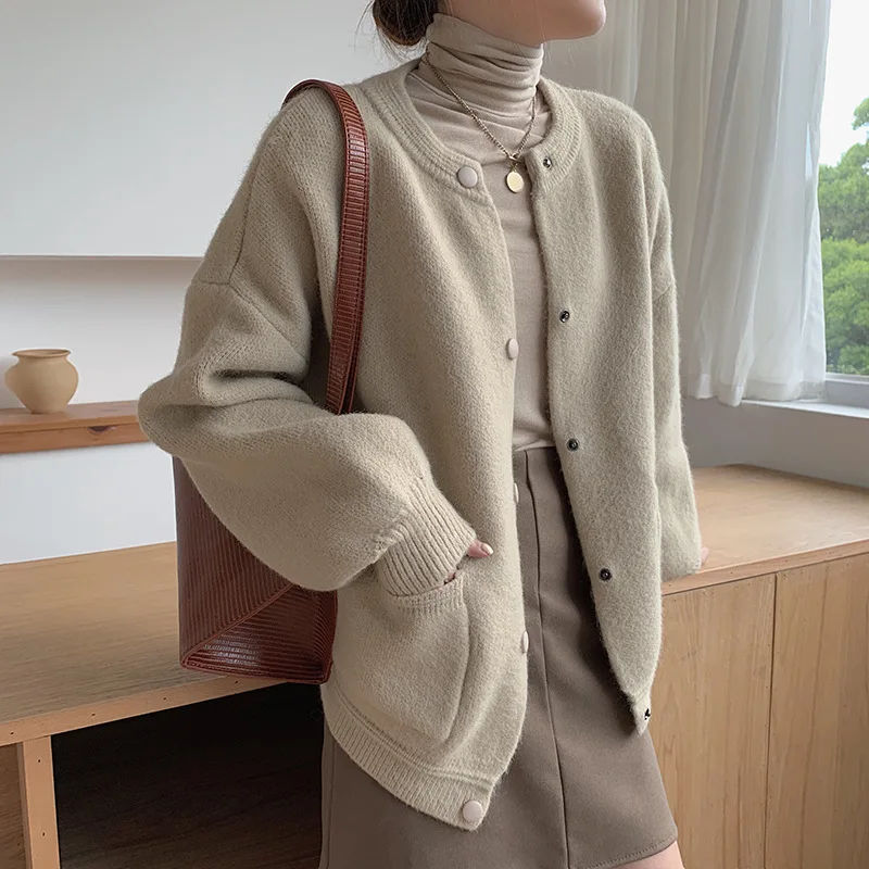 Elegant Simple Casual Autumn Sweet Cardigan Tops Spring Japan Knitted Outwear Women Korean Long Sleeve Soft Sweater 2022 New
Elegant Simple Casual Autumn Sweet Cardigan Tops Spring Japan Knitted Outwear Women Korean Long Sleeve Soft Sweater 2022 New