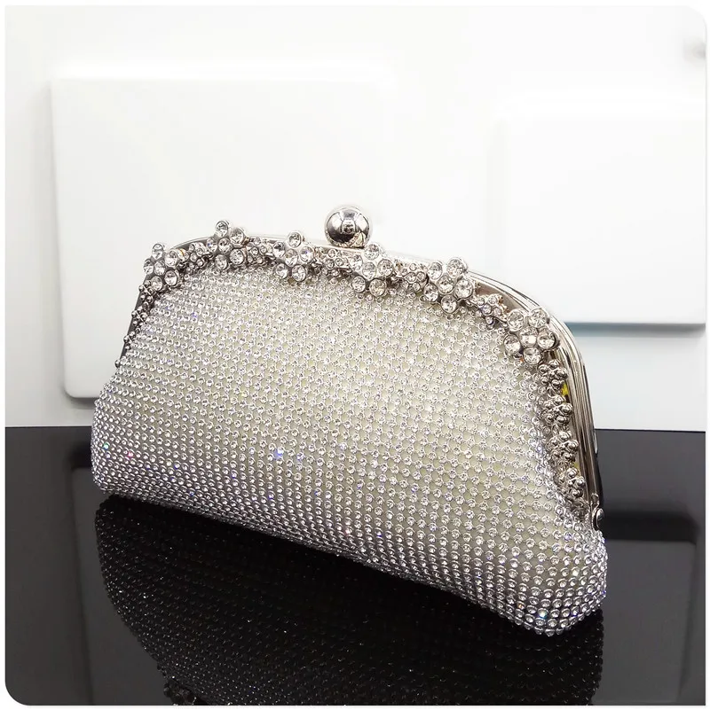 Shiny Rhinestones Small Dinner Party Wedding Purses Designer Female Underarm Handbag Fashion Gold Silver Bags 
Shiny Rhinestones Small Dinner Party Wedding Purses Designer Female Underarm Handbag Fashion Gold Silver Bags