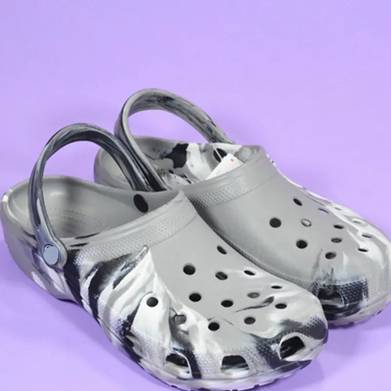 Fashion Summer Man Women Sandals Casual Clogs Waterproof Beach Sandals Shoes Boys Girls Flat Classic Sandals Sport Hole Slippers
Fashion Summer Man Women Sandals Casual Clogs Waterproof Beach Sandals Shoes Boys Girls Flat Classic Sandals Sport Hole Slippers