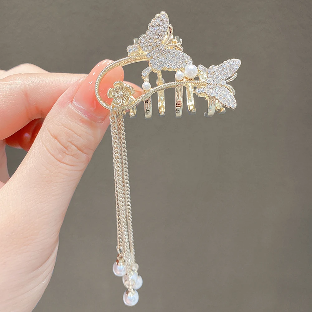 Super Fairy Rhinestone Tassel Butterfly Clip Female Back Head Temperament Hair Accessories Hair Clip Half Tie Shark Hair Clip
Super Fairy Rhinestone Tassel Butterfly Clip Female Back Head Temperament Hair Accessories Hair Clip Half Tie Shark Hair Clip