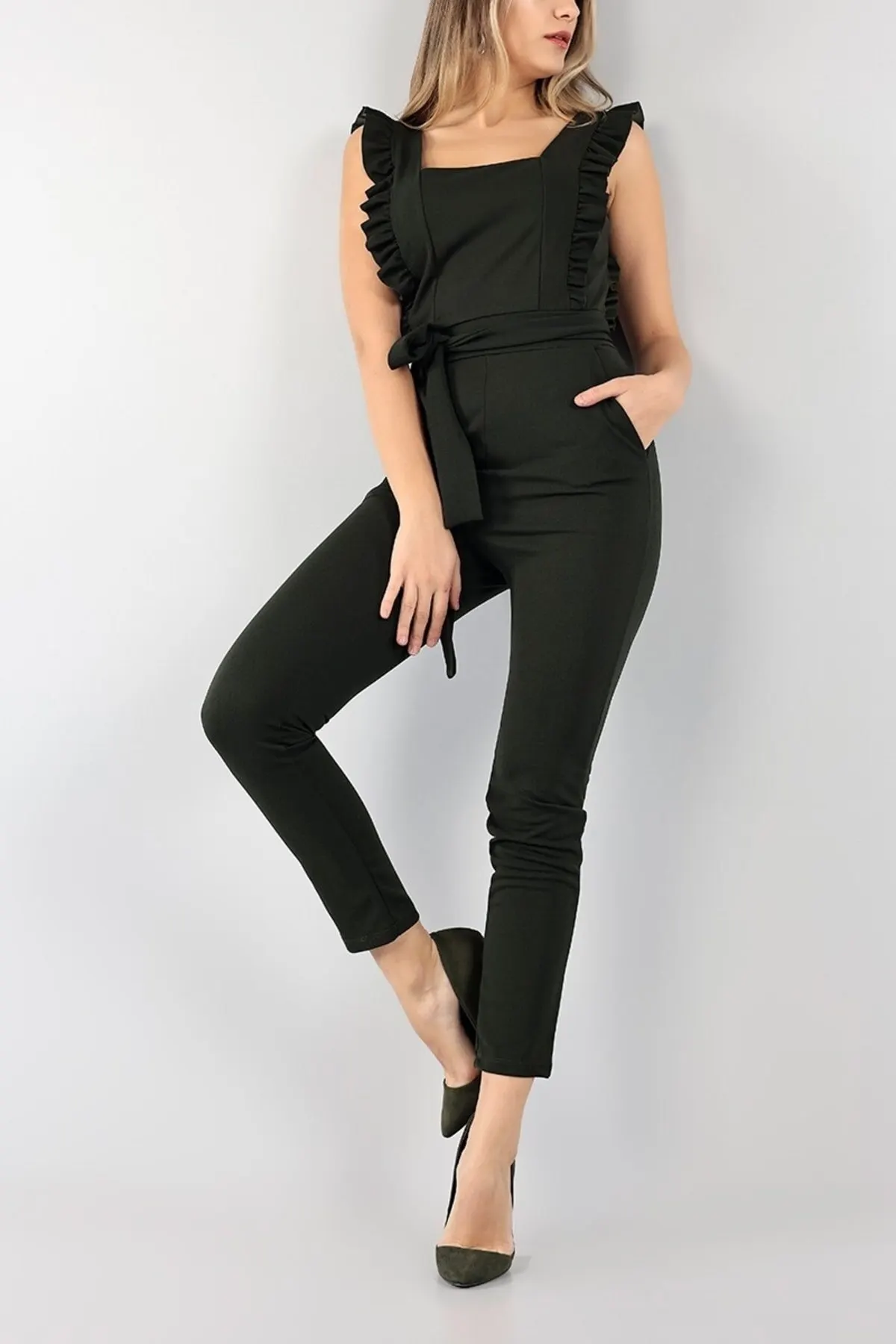 Women's Overalls Khaki Belted imted Crepe Jumpsuit Hot Style Quality Fabric Sleeveless Baggy Trousers Casual Jumpsuit
Women's Overalls Khaki Belted imted Crepe Jumpsuit Hot Style Quality Fabric Sleeveless Baggy Trousers Casual Jumpsuit