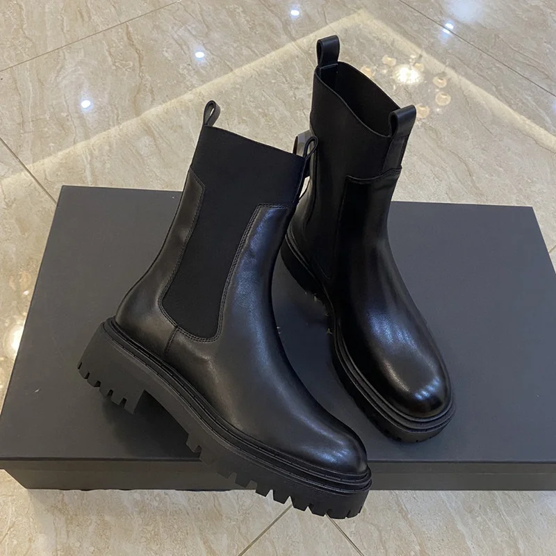 Women's Shoes British High Street Style Retro 2023 Spring and Autumn Chelsea Leather Boots Women's Casual Fashion Botas Mujer
Women's Shoes British High Street Style Retro 2023 Spring and Autumn Chelsea Leather Boots Women's Casual Fashion Botas Mujer