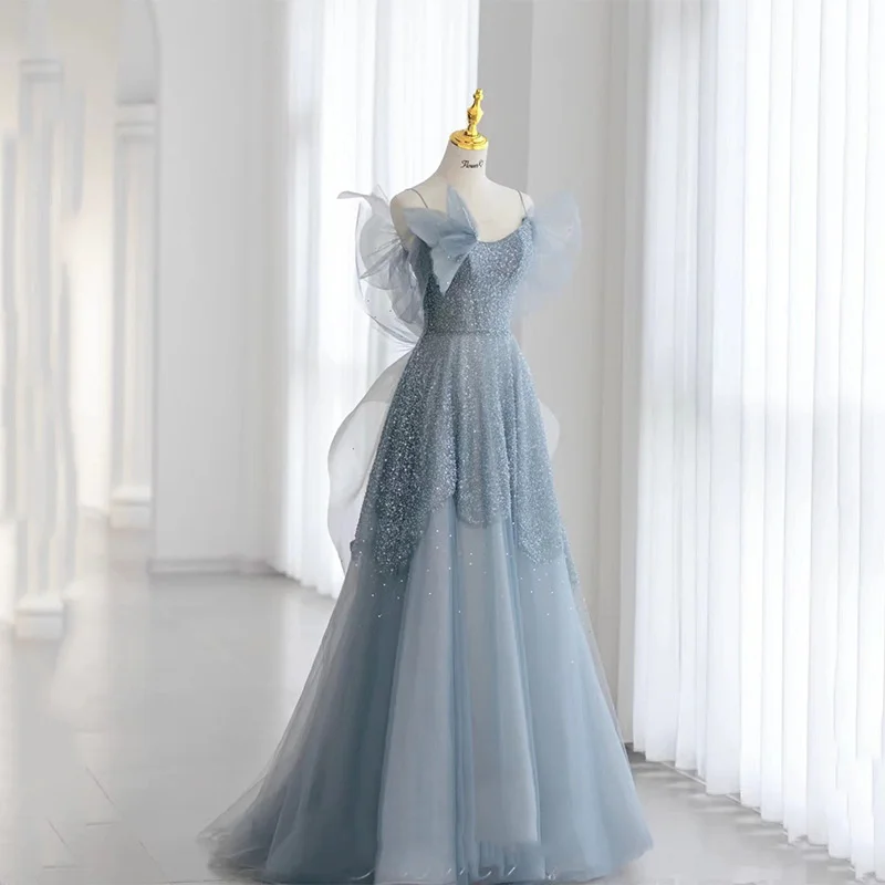 Голубое платье с крыльями ангела на шнуровке, популярное роскошное элегантное платье для взрослых со звездным небом на талии
Голубое платье с крыльями ангела на шнуровке, популярное роскошное элегантное платье для взрослых со звездным небом на талии