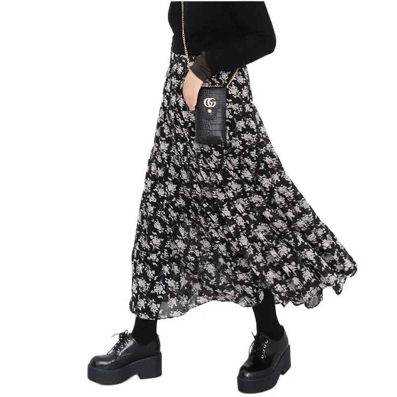 New Casual Female Beach Party Long Maxi Skirts Women Korean Style Chiffon Floral Print Skirts Vestidos Bottoms
New Casual Female Beach Party Long Maxi Skirts Women Korean Style Chiffon Floral Print Skirts Vestidos Bottoms