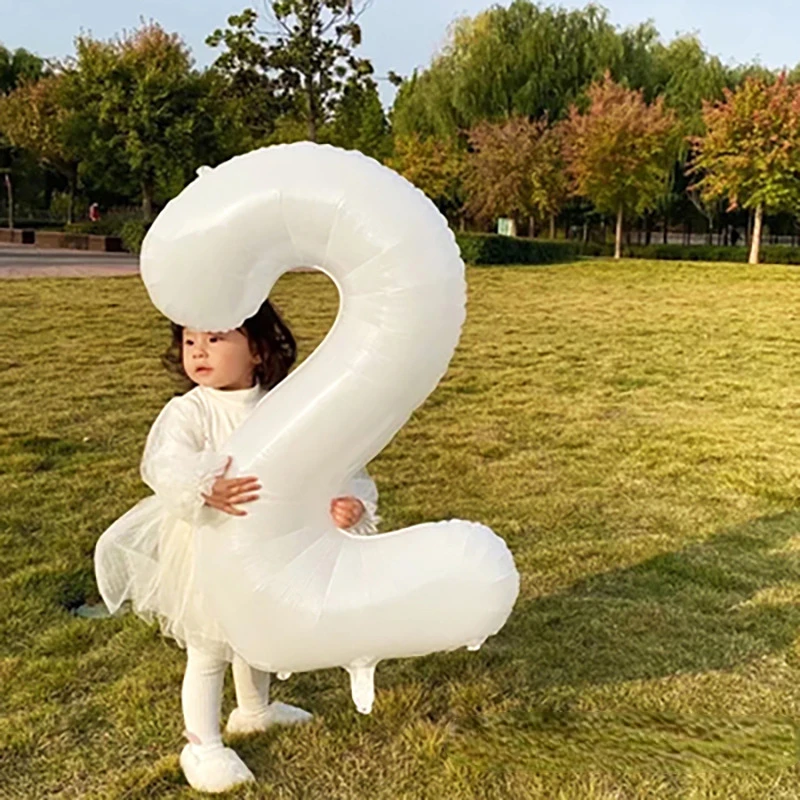 32/40 Inch Large Aluminum Foil White Number Balloons Floating In The Air for Birthday Party 5th Birthday Girl Wedding Decoration
32/40 Inch Large Aluminum Foil White Number Balloons Floating In The Air for Birthday Party 5th Birthday Girl Wedding Decoration