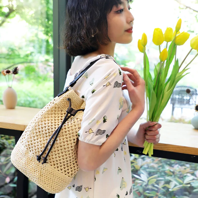 Casual Straw Bucket Bag Paper Woven Women Handbags Handmade Shoulder Crossbody Bags Summer Beach Small Tote Bag Bali Purses 2023
Casual Straw Bucket Bag Paper Woven Women Handbags Handmade Shoulder Crossbody Bags Summer Beach Small Tote Bag Bali Purses 2023